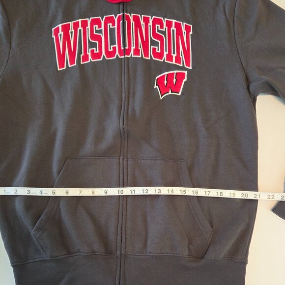 Wisconsin Badgers Zip-Up Hoodie by Colosseum - Men's Large - Picture 7 of 10